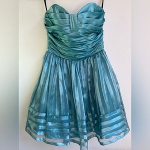 BETSEY JOHNSON EVENING cocktail semi formal size 4 dress
